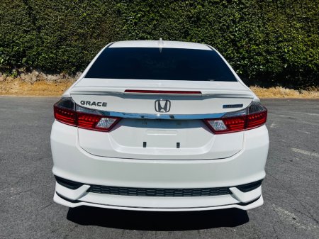 2018 Honda Grace - photo 7