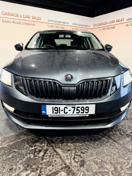 2019 Skoda Octavia - photo 2