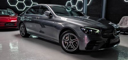 2021 Mercedes-Benz E-Class - photo 4