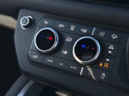 2025 Land Rover Defender - photo 23