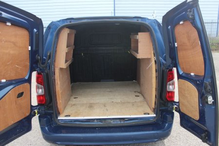 2020 Vauxhall Combo - photo 16