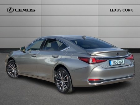 2023 Lexus ES - photo 3