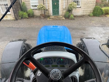 2011 New Holland T7040 - photo 20