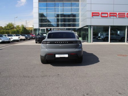 2026 Porsche Macan - photo 12
