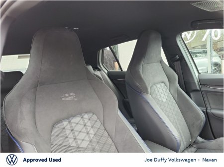 2025 Volkswagen Golf - photo 21
