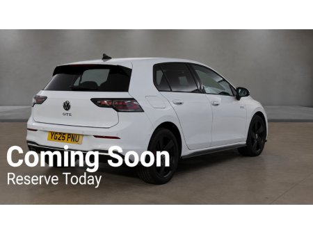 2025 Volkswagen Golf - photo 2