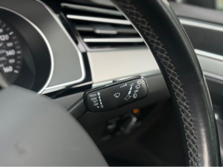 2020 Volkswagen Passat - photo 17