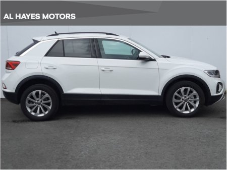 2025 Volkswagen T-Roc - photo 6