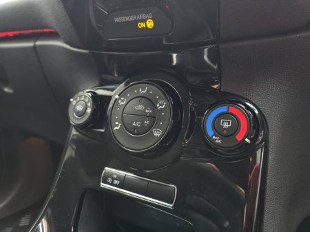 2014 Ford Fiesta - photo 11