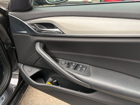 2017 BMW 5-Series - photo 11