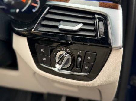 2019 BMW 5-Series - photo 10