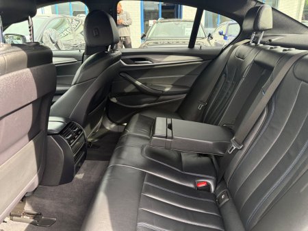 2018 BMW 5-Series - photo 6