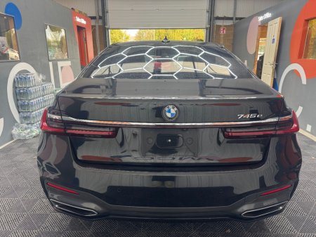 2021 BMW 7-Series - photo 4