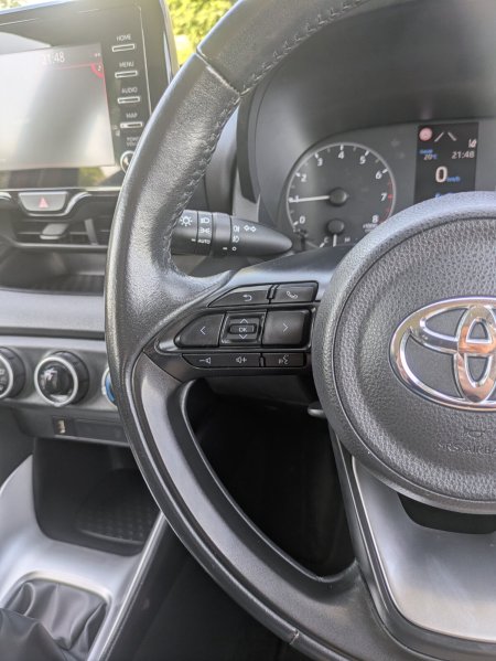 2022 Toyota Yaris - photo 22