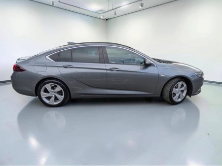 2018 Opel Insignia - photo 16