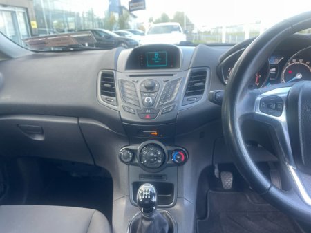 2014 Ford Fiesta - photo 8