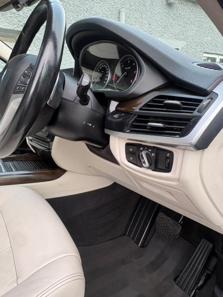2018 BMW X5 - photo 8