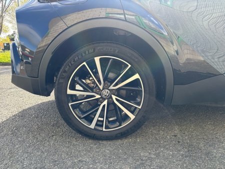 2025 Toyota C-HR - photo 13