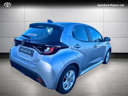 2026 Toyota Yaris - photo 2