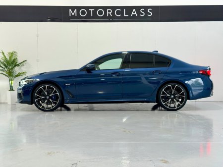 2022 BMW 5-Series - photo 4