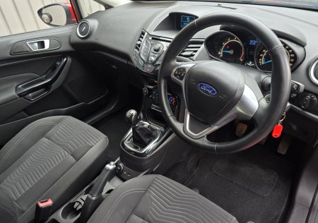 2014 Ford Fiesta - photo 11