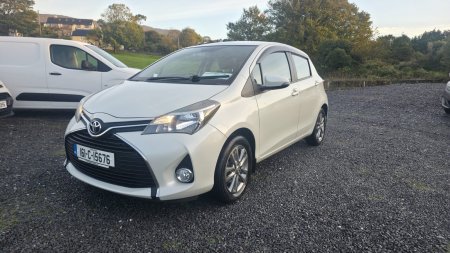 2016 Toyota Yaris - photo 2