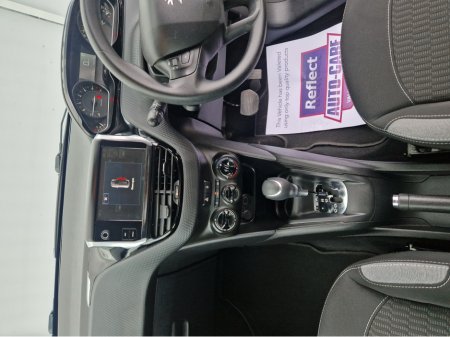 2017 Peugeot 208 - photo 19