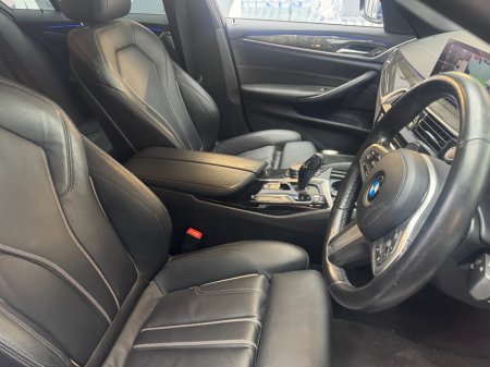 2019 BMW 5-Series - photo 14