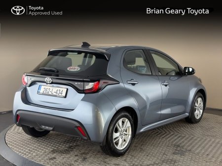 2026 Toyota Yaris - photo 2