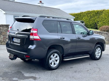 2016 Toyota Land Cruiser - photo 5