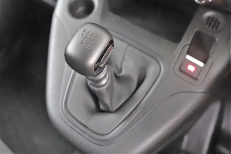 2022 Peugeot Partner - photo 23