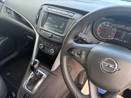 2018 Opel Zafira - photo 10