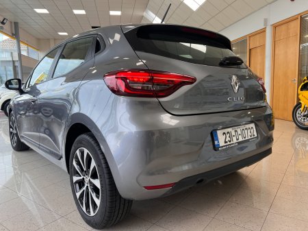 2023 Renault Clio - photo 10