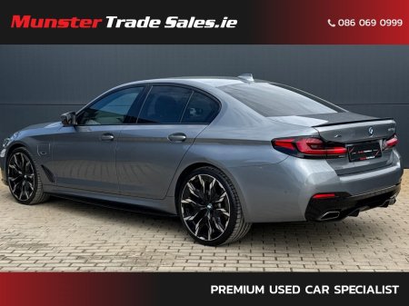 2023 BMW 5-Series - photo 8