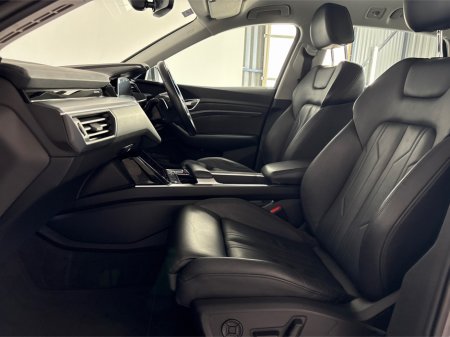 2020 Audi e-tron - photo 30