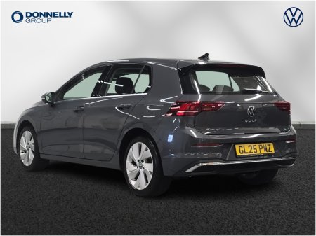 2025 Volkswagen Golf - photo 3