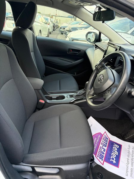 2024 Toyota Corolla - photo 13