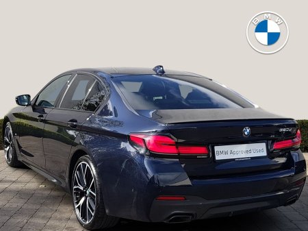 2023 BMW 5-Series - photo 2