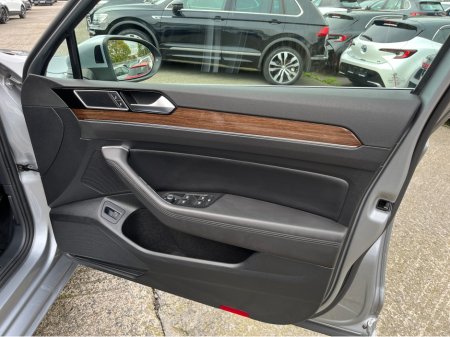 2018 Volkswagen Passat - photo 12