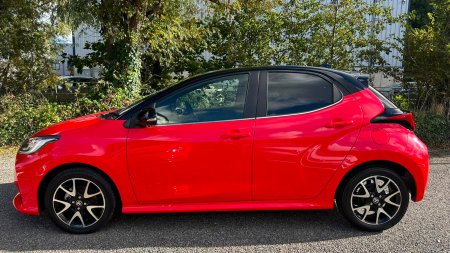 2021 Toyota Yaris - photo 11
