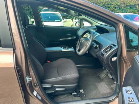 2020 Toyota Prius - photo 16
