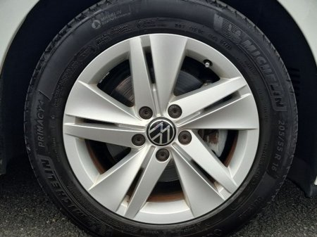 2021 Volkswagen Golf - photo 10