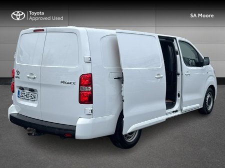 2022 Toyota Proace - photo 2