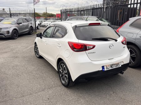 2015 Mazda Mazda2 - photo 4
