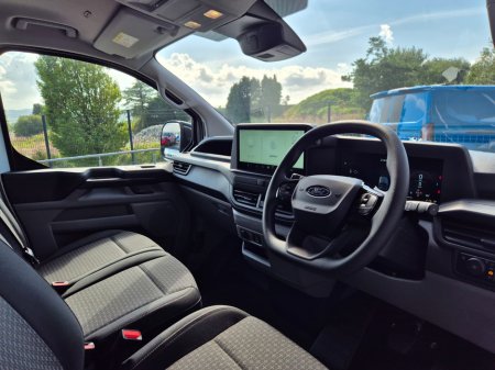 2026 Ford Transit Custom - photo 9