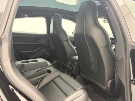 2023 Porsche Taycan - photo 25