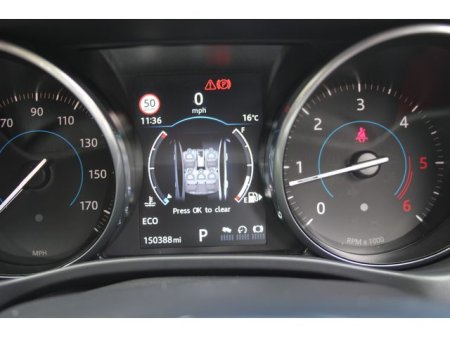 2017 Jaguar XE - photo 22