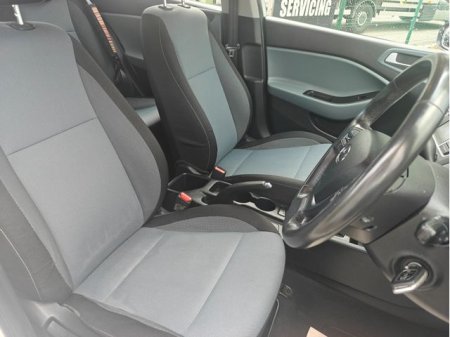 2017 Hyundai i20 - photo 10