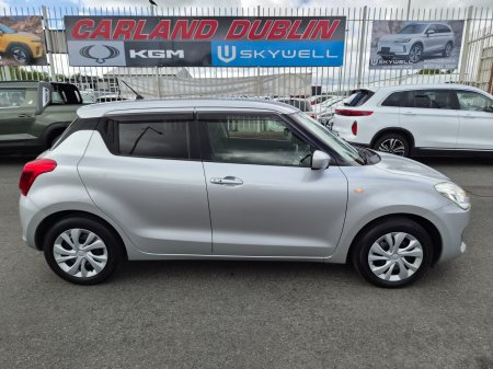 2019 Suzuki Swift - photo 2