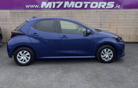 2022 Toyota Yaris - photo 2